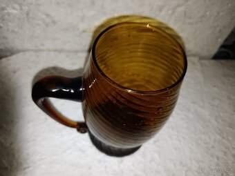 Starožitný pullitr - 2