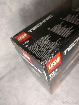 LEGO Technic 42160 Audi RS Q e-tron - 2