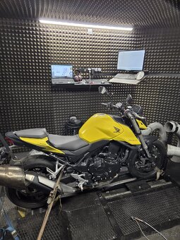 Honda CB750 Hornet s QS / TP 35kW A2 / 99,2k 76,5Nm - 2