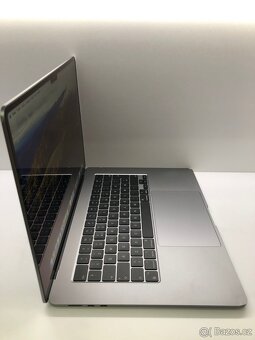 Apple MacBook Air 15” M3 8/256 GB 2024 šedý - ZÁRUKA+FAKTURA - 2