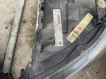 Xenony bmw e90, e91 - 2