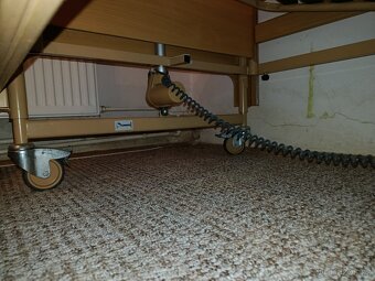 Zdravotní polohovací postel - 2