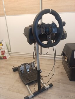 Volant Logitech g920 s řadící pákou a stojanem - 2