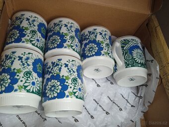 Retro hrnky hrníčky - 2