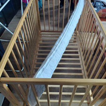 Dětská postýlka (ohrádka) - 2