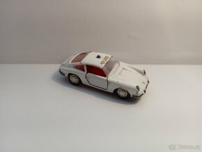 Prodám poškozené autíčko Schuco Porsche POLIZEI (301813) - 2