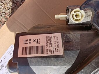 81110-02k60 světlo předek pravá FULL LED 81110-02K60 Toyota - 2