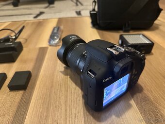 Canon EOS 2000D (Bundle set) - 2