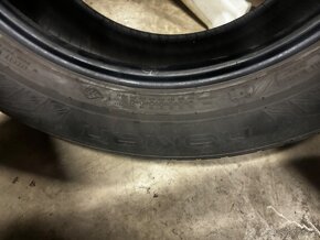 Zimní pneu235/ 60 R18 Nokian - 2