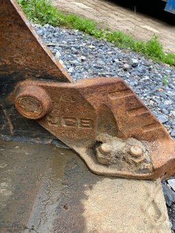 Podkopává Lopata JCB 60 cm - 2