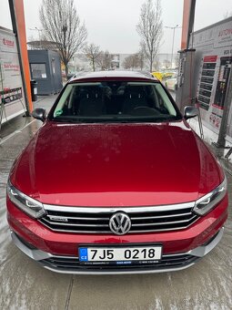Volkswagen Passat - 2