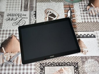HUAWEI MediaPad T3 10 - model AGS-L09 - 2