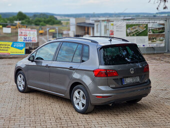VOLKSWAGEN GOLF SPORTSVAN 1,6 TDi 81 kW - 2