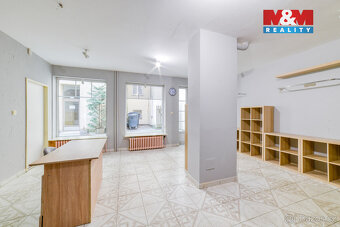 Pronájem obchodu 31m2 Mariánské Lázně, ulice Hlavní třída - 2