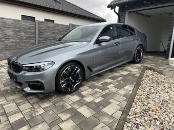 BMW 530xd xDrive • M Sport • Harman/Kardon • Navi • Kamera • - 2