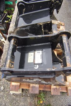 Zubové lopaty na bagr Tieflöflel - 2