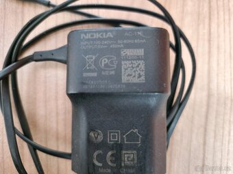 nabíječka Nokia AC-11E - 2