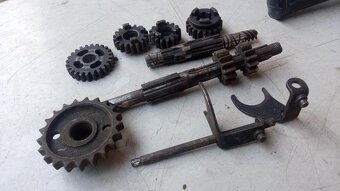 Převodovka, díly do převodovky Jawa, ČZ - 2