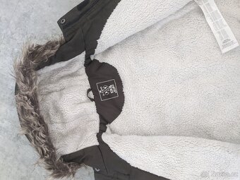 Zimní bunda - parka s kožíškem - 2