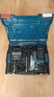 Bosch profesionál GKS 12V-26/Okružní pila - 2