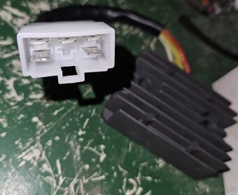 Regulátor dobíjení - 2