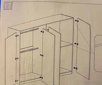 Šatní skříň - 2