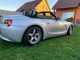BMW Z4 2.5 141 kw - 2