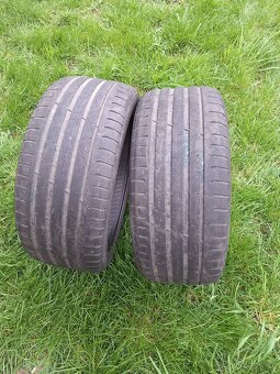 Letni pneu NOKIAN 235/45/r17 - 2