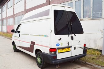 Volkswagen Transporter 1.9D/VYSOKÁ OBYTKA/WC/SPRCHA/ - 2
