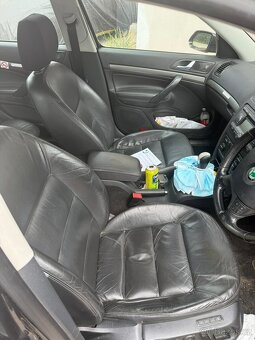Prodám Škoda Octavie právo straním řízením špz ceska - 2