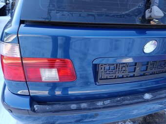 BMW E39 - zadní vrata téměř top stav - TOPAS BLAU - 2