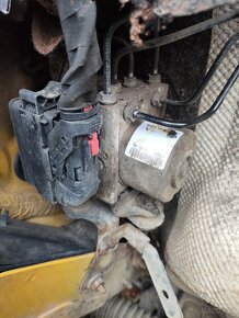 Díly Caddy 2004 2.0 sdi - 2