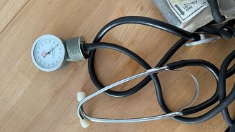 Mechanický tlakoměr se stetoskopem – SPHYGMOMANOMETER - 2
