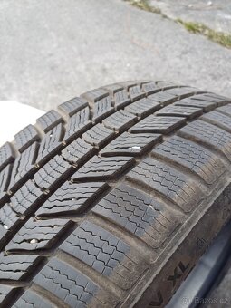 Continental WinterContact 215/45 R18 V XL - 2