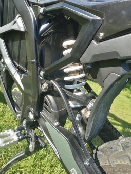 Sur-ron Ultra Bee 1756km, zánovní elektrické enduro. - 2