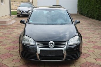 VW Golf R32 Manual - original stav - kosmetické vady - 2