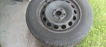 Prodam disky Skoda Karog / Semperit zimni 215/60/R16 - 2