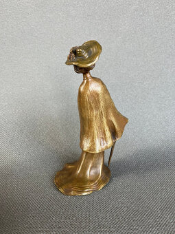 Bronzová soška, plastika Dáma s deštníkem 17 cm - 2