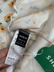 Nový květinový Crop top Shein - 2