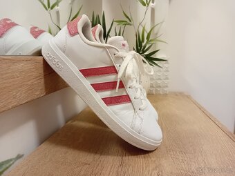 Adidas dámské tenisky vel. 38 - 2