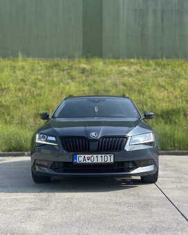 Škoda Superb 3 combi Sportline - 2