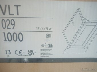 Střešní okno Velux 45x73 cm - 2