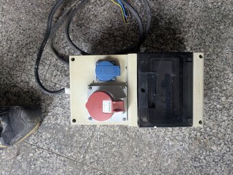 stavební rozvaděč - 2