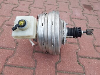 BMW Vývěva , brzdový válec , posilovač brzd - 2