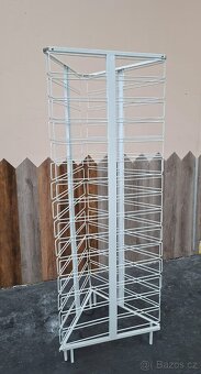 Kovový stojan (žebřík) - 2