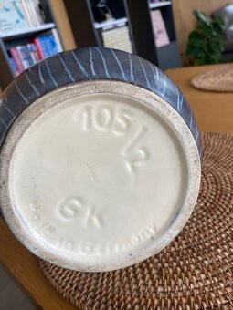 KERAMICKÁ VÁZA 60 LETA - 2