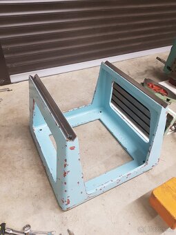 Prislusenstvi k hrotove brusce TOS BHU - 2