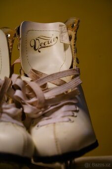 Dámské lední brusle Vecra (vel. 37) - 2