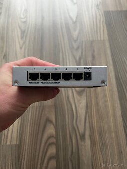 Síťový switch Zyxel 5x 1Gbps - 2
