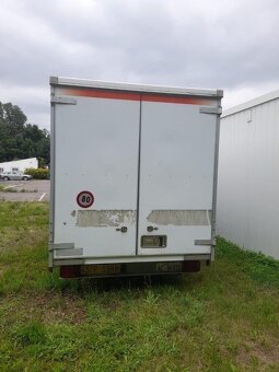 Celohlinikovy prives na prepravu a skladovani - 2